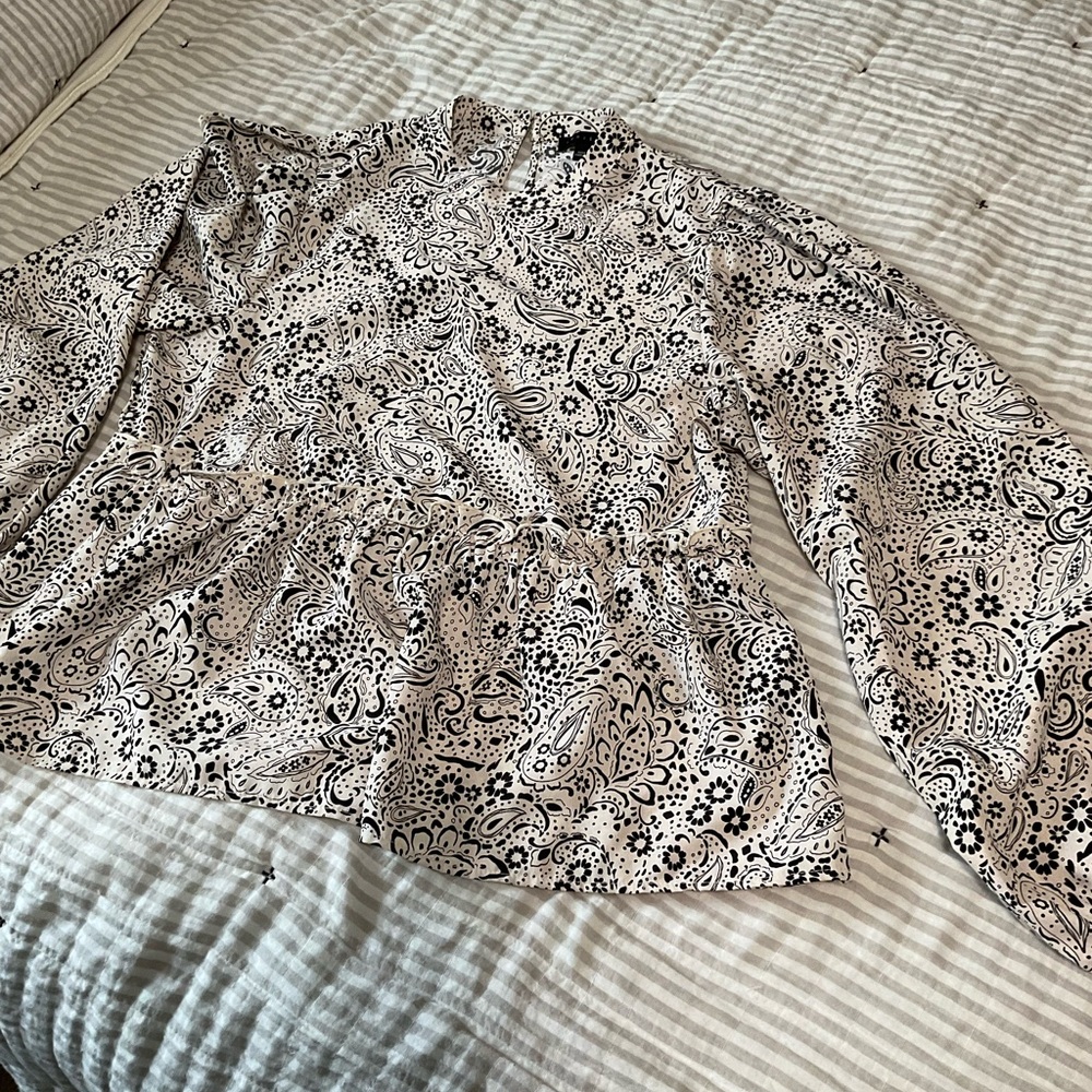 Sanctuary Cream Black Peplum Blouse L new